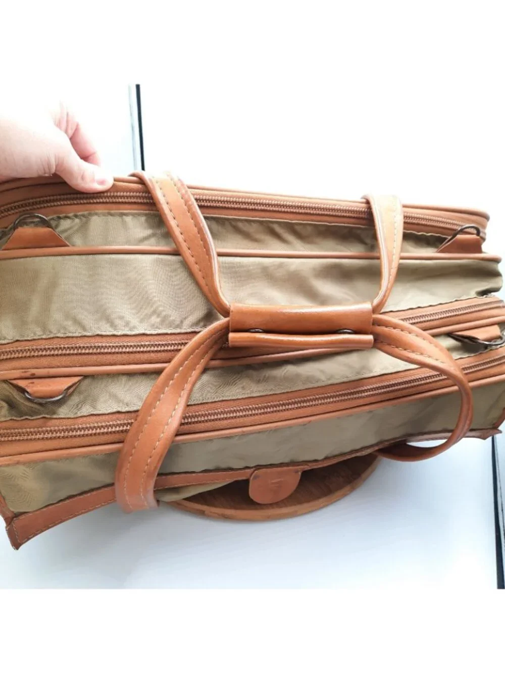 Vintage Hartmann Luggage Khaki Nylon Leather Trim Folding Zip Travel Garment Bag